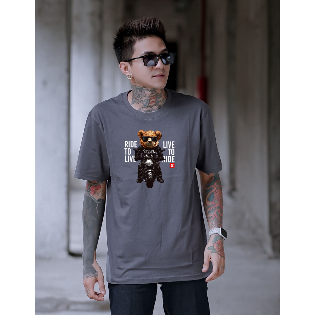 BRIGO Kaos Lengan Pendek Bear Rider II Kaos Distro BRIGO Beruang Rider II Kaos Katun Combed M-XL ( Pria &amp; Wanita )