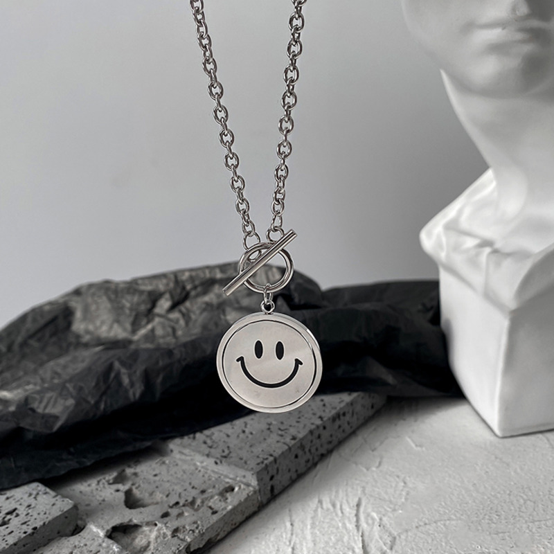 Smile Necklace Fashion Street Titanium Steel Does Not Fade
