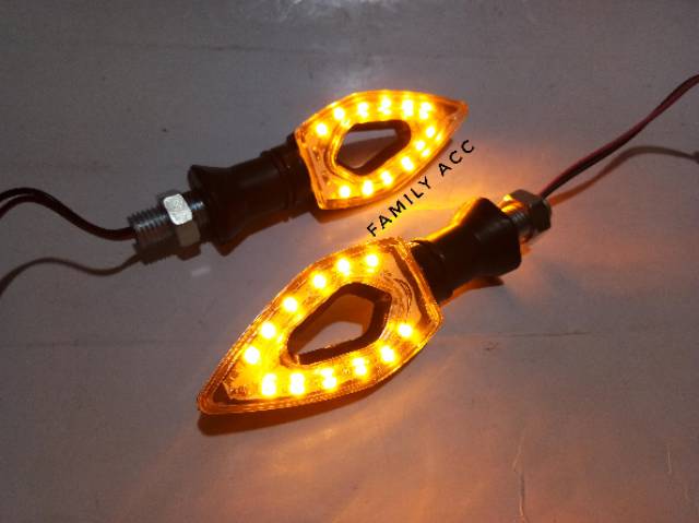 Lampu Sen Sein Led Lubang Model Baracuda For Motor Vixion - R15 - CBR - DLL