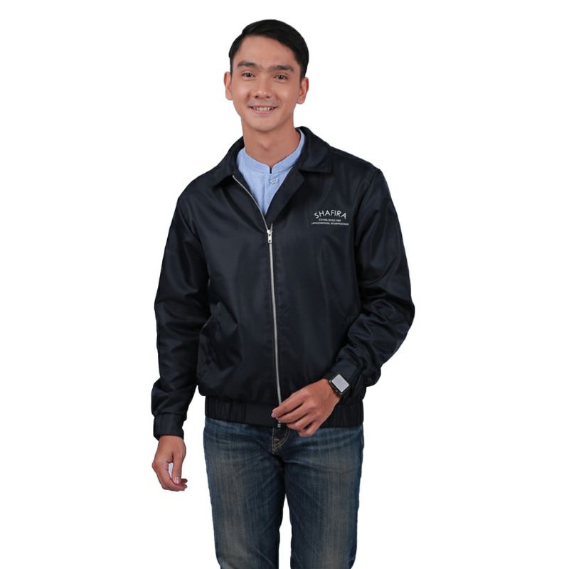 Shafira Melviano Black Windbreaker Jaket/Outerwear Pria