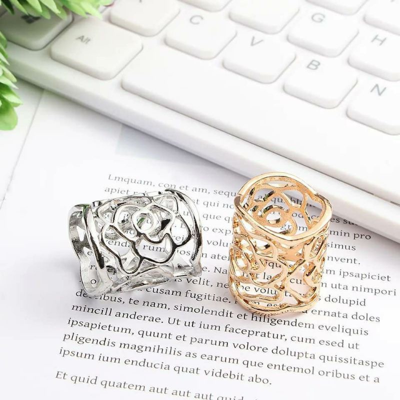 Bros ring motif