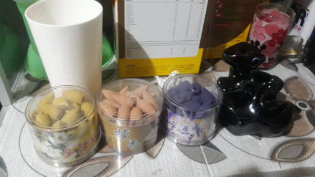 Tempat Bakar Dupa Asap Hiolo Air Terjun