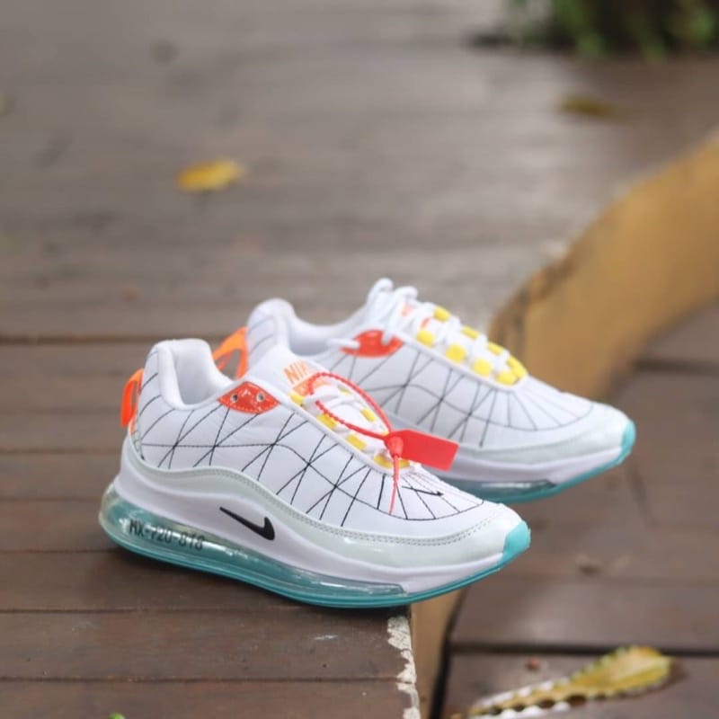 Sepatu nike best sale air max 720