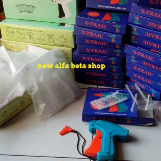 

paket TAG GUN + gratis isinya buat 1000x tembak (alat bandrol merek hang tag baju)