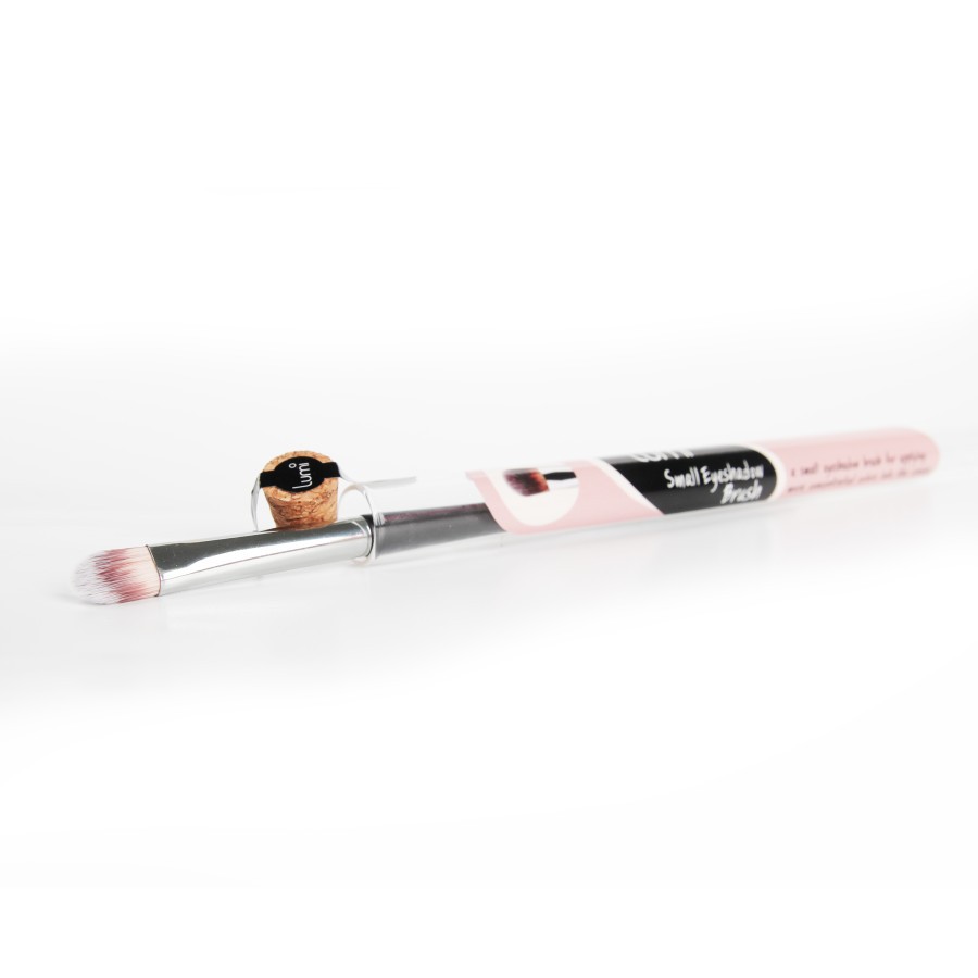 Lumi Small Eyeshadow Brush