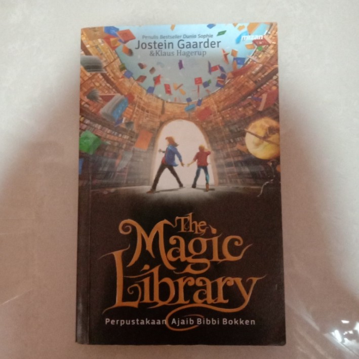 (Preloved) Novel The Magic Library