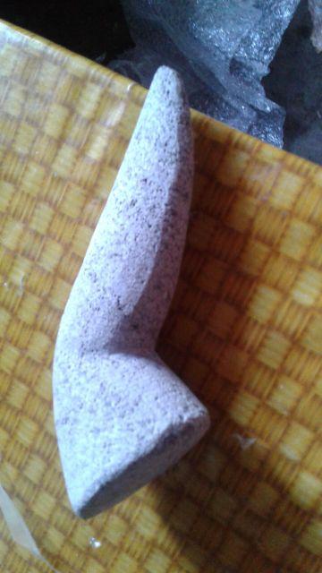 Ulekan Batu Kali Pori Ukuran Standard (munthu / Uleg2)