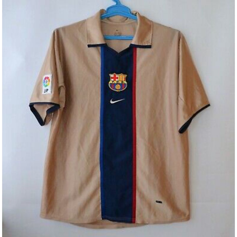 Jersey Barcelona 2001 away