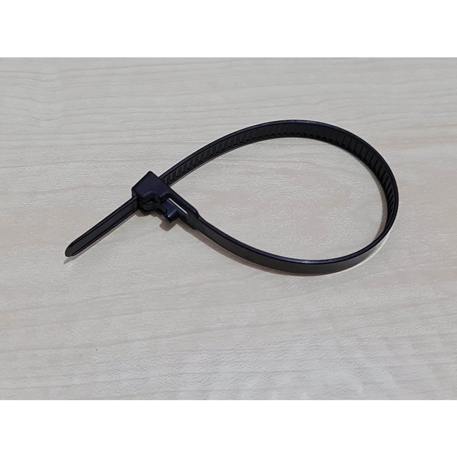 Kabel Ties Bisa Buka PANDA 10cm - 15cm - 20cm -25cm -30cm - 40cm lebar 7.2mm HITAM - Reusable Cable Ties