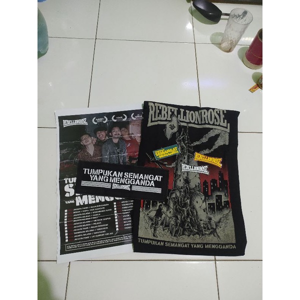 TSHIRT REBELLION ROSE-TSYM BK ORIGINAL NEW