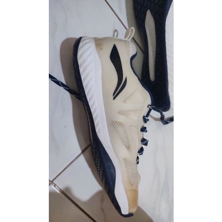 Lining Ultra Fly uk43 White Navy