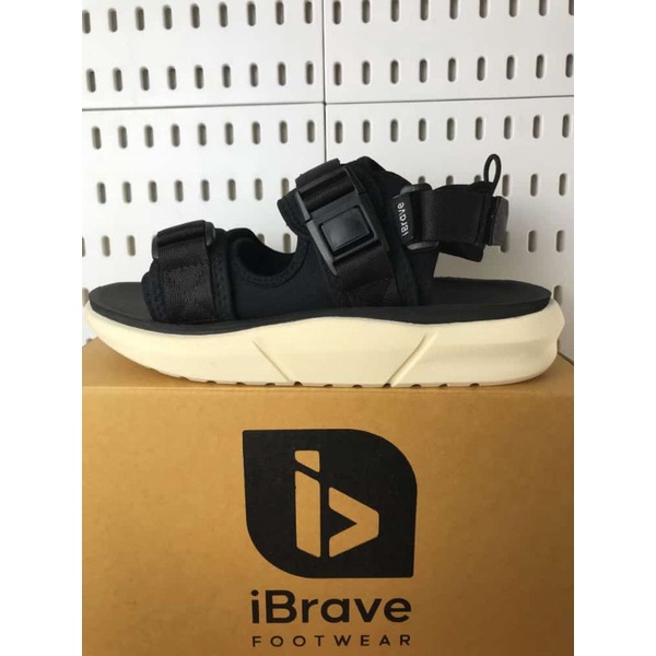 Sandal traveling pria wave