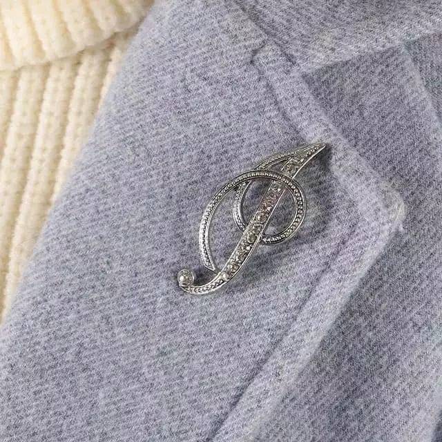 TERLARIS Bros Dada Part 18 / Bros Huruf / Bros Dada / Bros Jilbab / Bros Kerudung / Brooch BRO-2