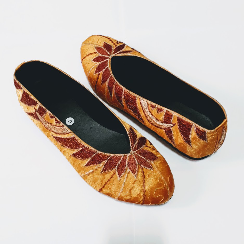 etnik fashion sepatu wanita flat slip on bordir songot kuning