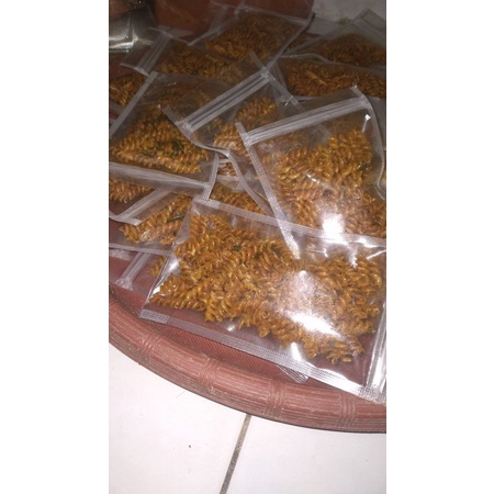 

makaroni spiral daun jeruk