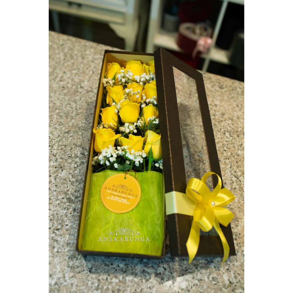 Fresh Yellow Rose Flower Box Rangkaian Bunga Kotak Mawar Kuning Asli Wisuda Wedding Kado Mother's Da