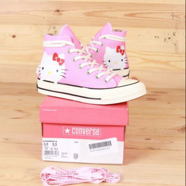hello kitty converse pink