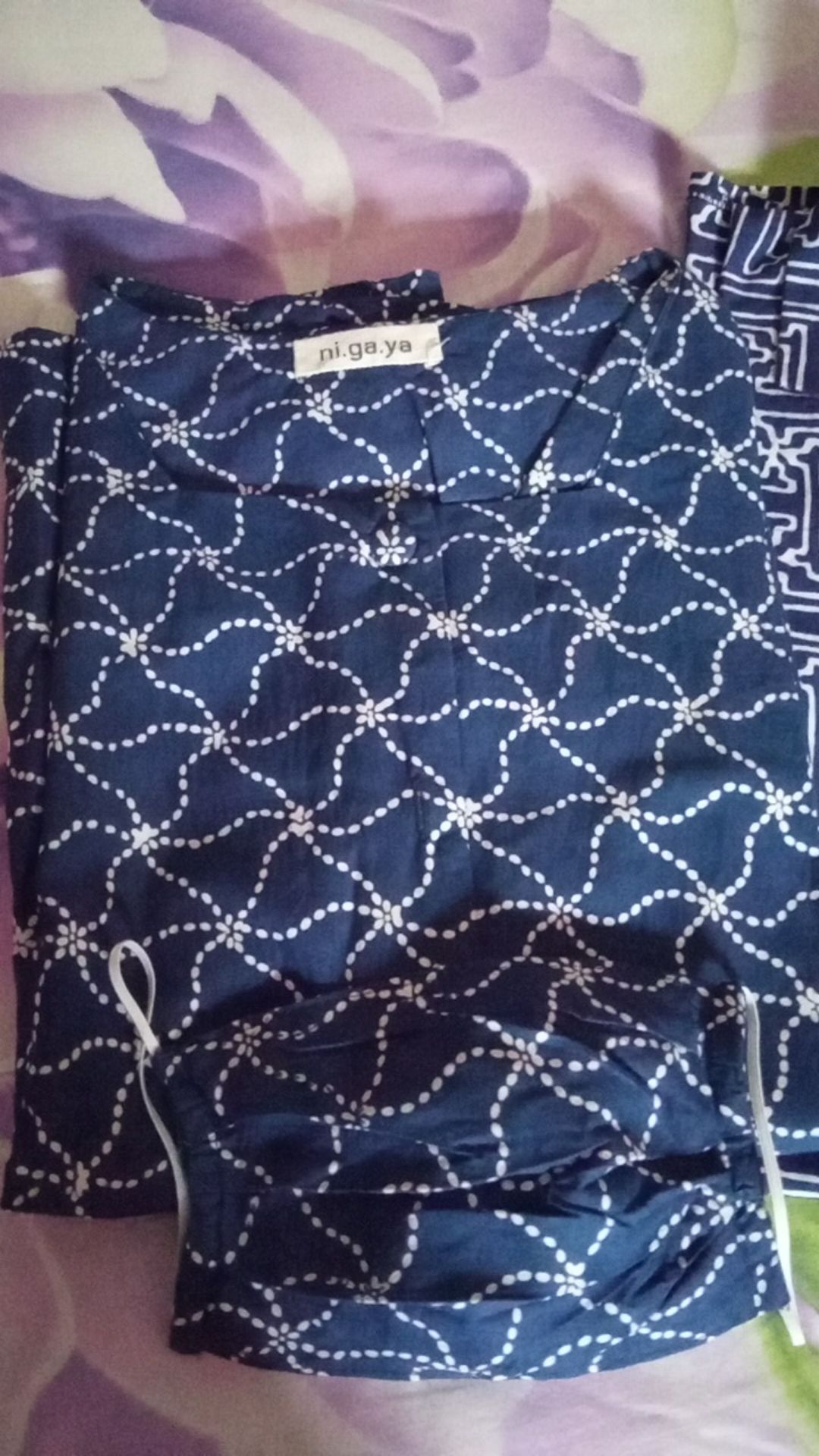 Nigaya Batik | Abby Top | Blouse Batik Wanita | Batik Wanita Lengan Pendek | Blus Batik Kerja