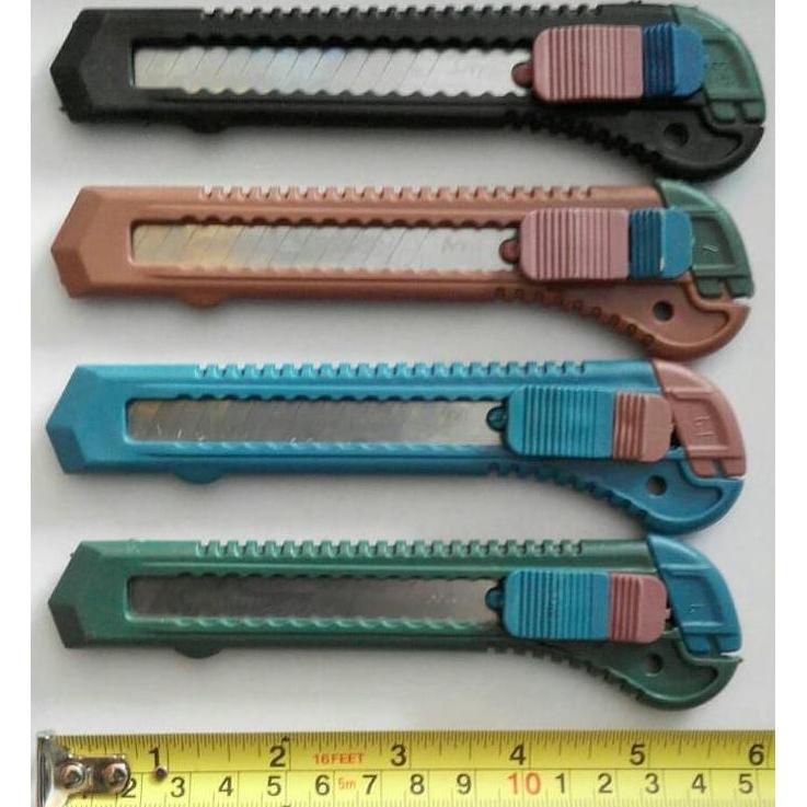 

Cutter Serbaguna Besar - Alat Potong Bahan Kain / Kertas