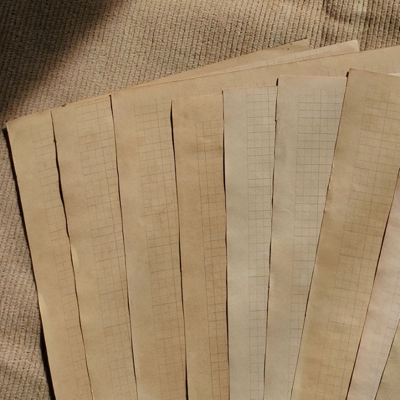 

Tea Dyed Paper - Kertas Grid Warna Coklat Teh untuk Journaling Bujo