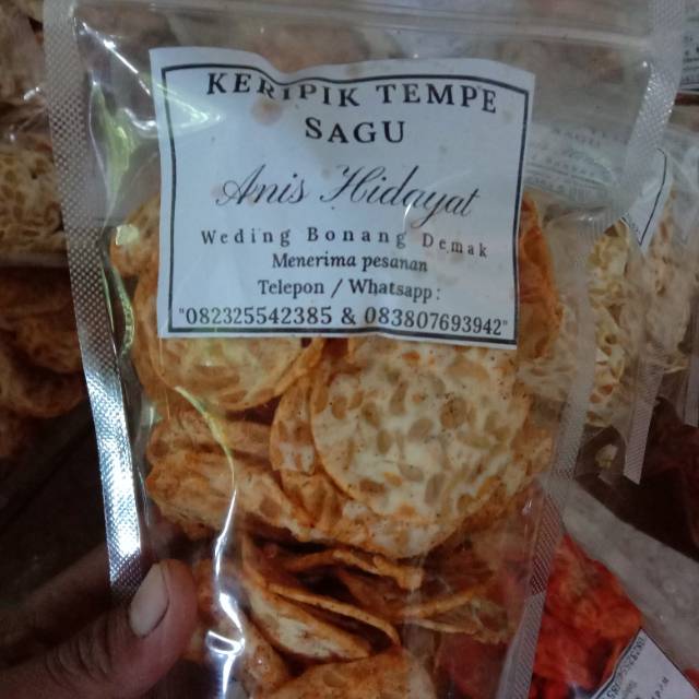 

Keripik Tempe Sagu "ANIS HIDAYAT" Super Pedas 110gram