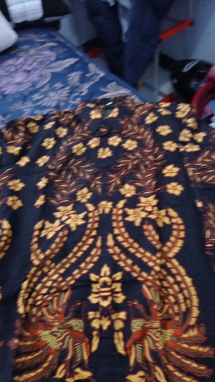 Kemeja Batik Lengan Panjang