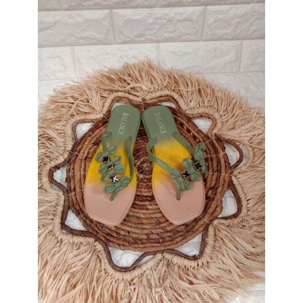 SANDAL JEPIT BALANCE 3168 3 SENDAL IMPORT JELLY WARNA CANTIK TALI SISI DAUN GRADIASI WARNA 100% ORIGINAL KUALITAS IMPORT ANTI SLIP NYAMAN EMPUK