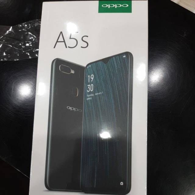 Oppo A5S Harga 2.099.000 layar 6,2" HD+ Ram 3GB/32GB batt 4230mah Dual Rear Camera AI Beauty 2.0....