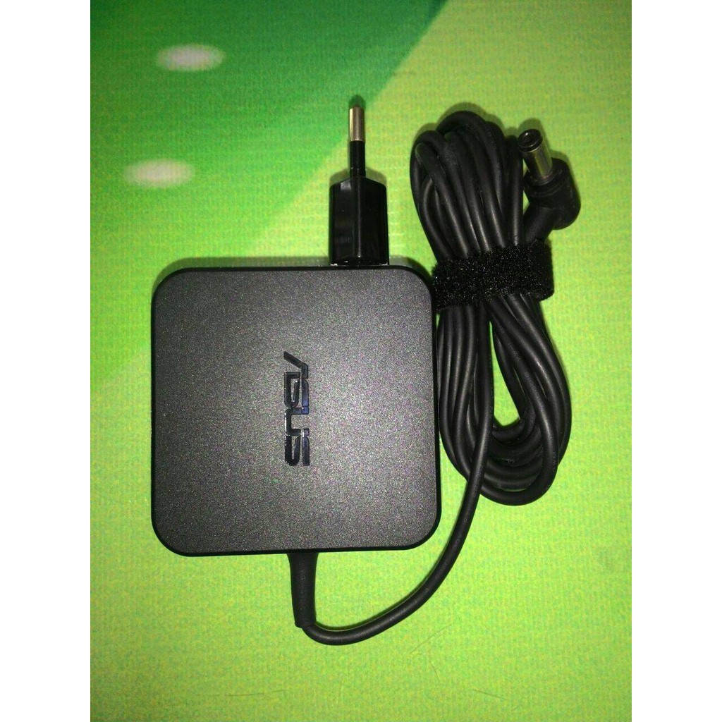 ASUS  ORI CAS AN CASAN ORIGINAL Adaptor Charger Laptop Notebook 19V 2.37A  (5.5*2.5) Petak Kotak