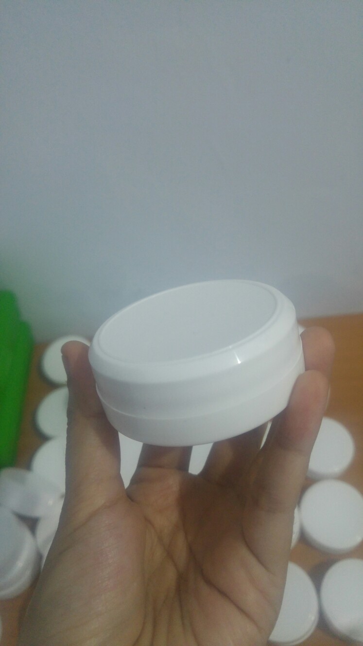 Pot Lulur 50 Gr Putih