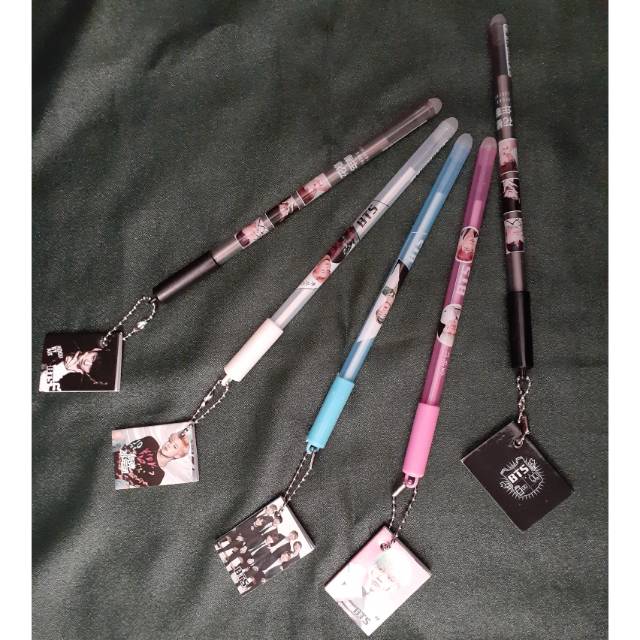 

Pulpen Gel Gantungan Buku BTS