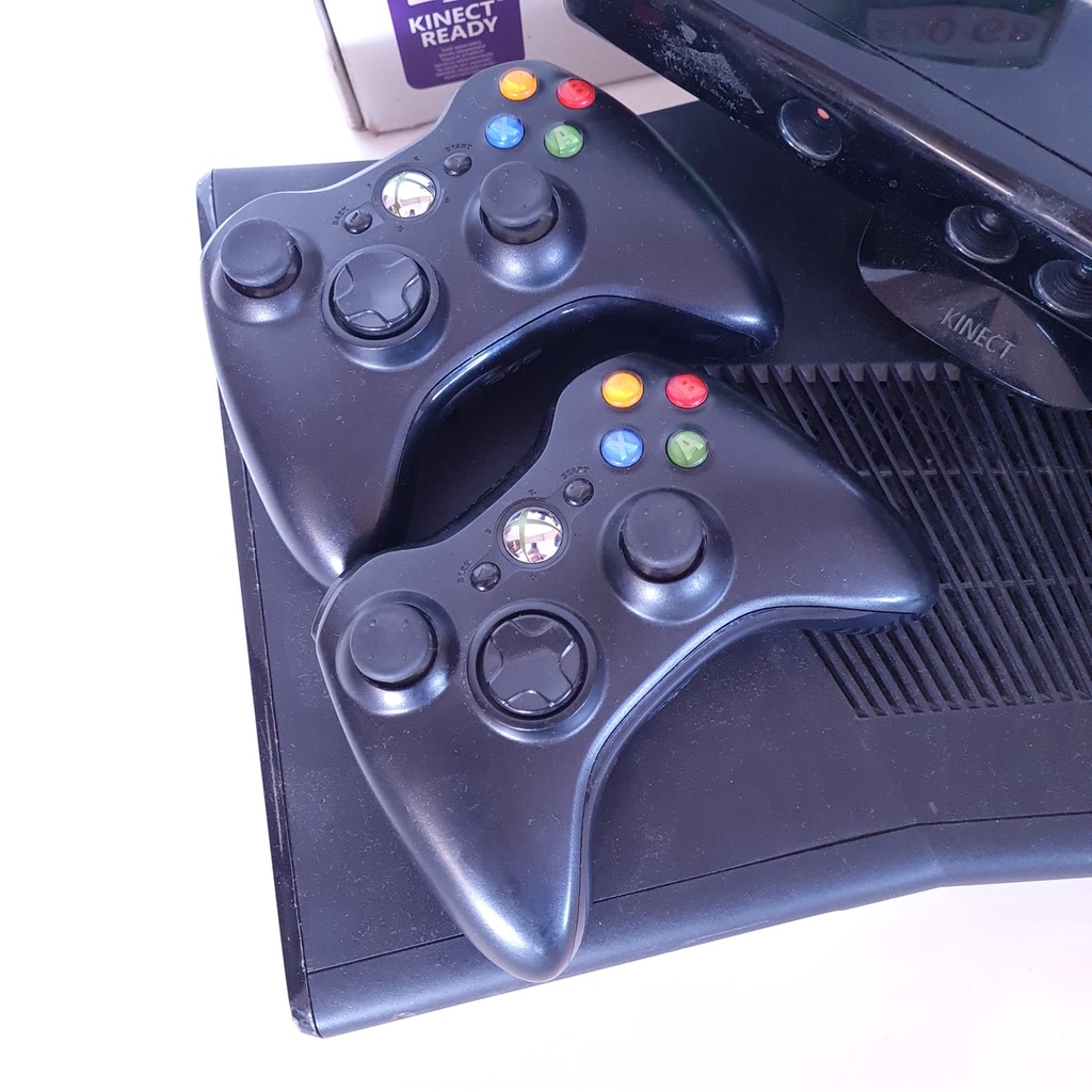 Xbox slim 360 original microsoft, bukan refubish / rekondisi. Sudah rgh, jadi bisa memainkan game le