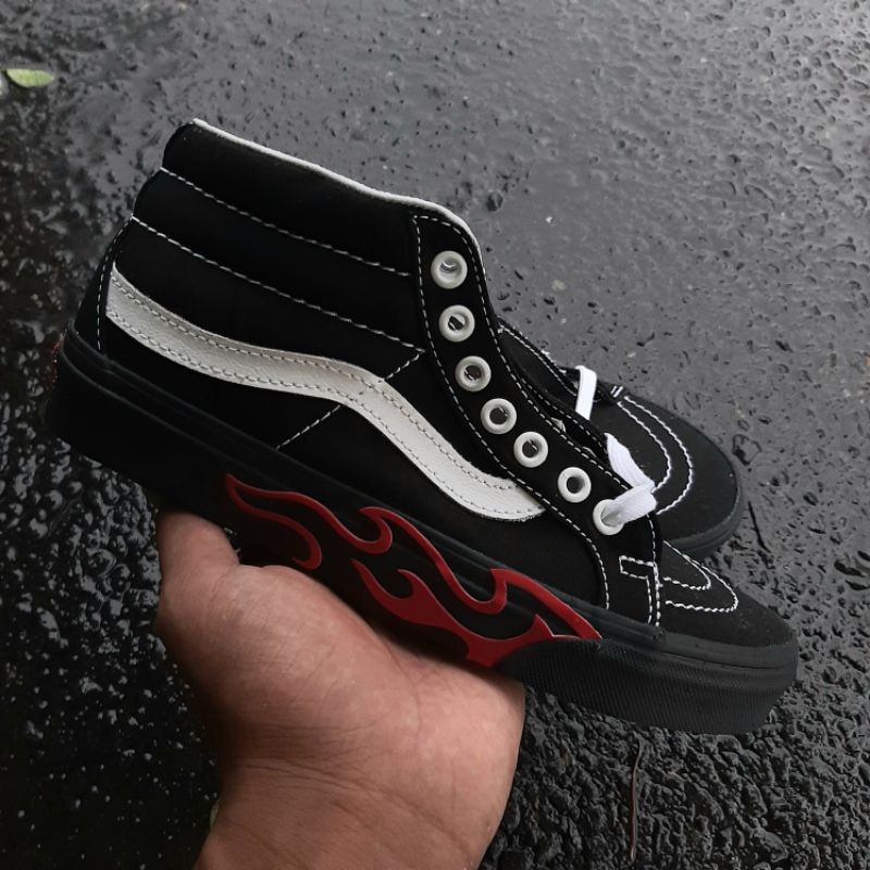 SALE VANS SK8MID FLAME CUT BLACK