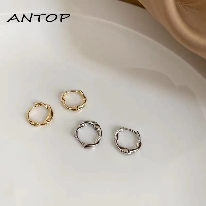 Anting Tusuk Gantung Temperament Desain Cincin Lilit Gaya Simple Untuk Wanita