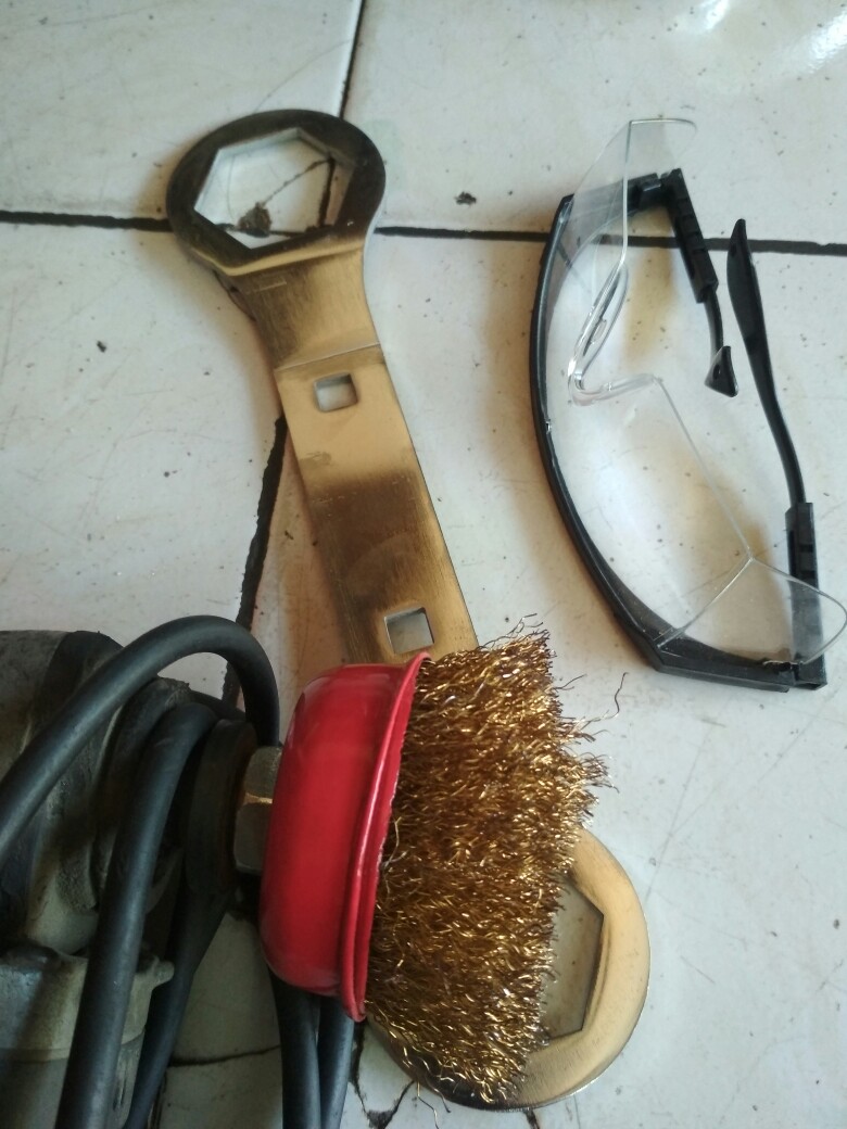 Sikat Kuningan Gerinda/sikat Mangkok Kuningan