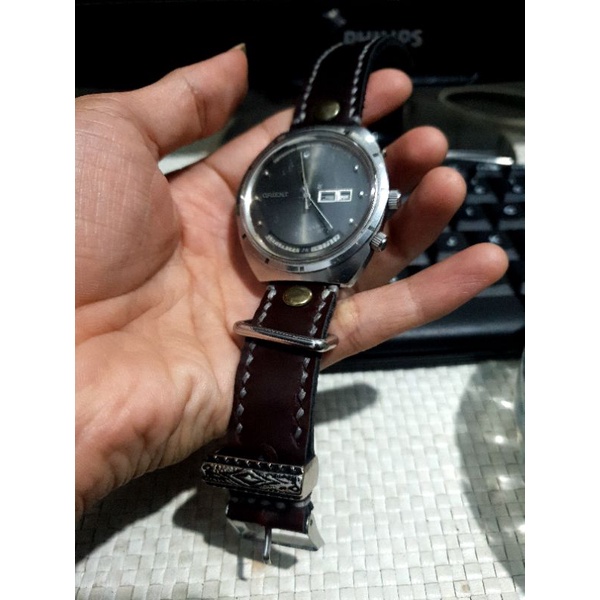 jam jadul, JAM AUTOMATIC ORIENT YEARS CALENDAR VINTAGE