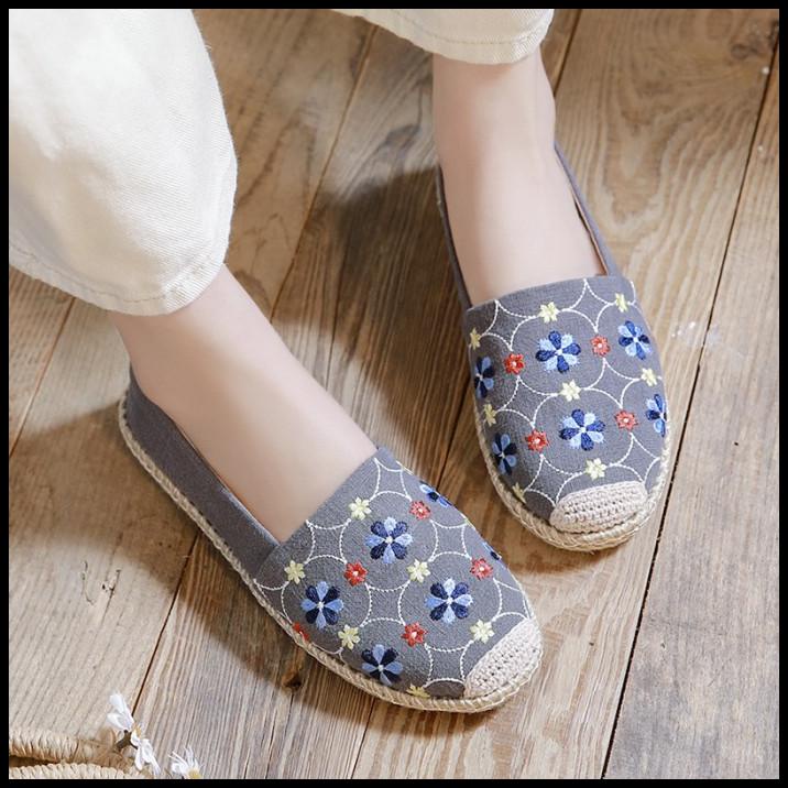 Sepatu Espadrilles Wanita Korea Slip On Kanvas