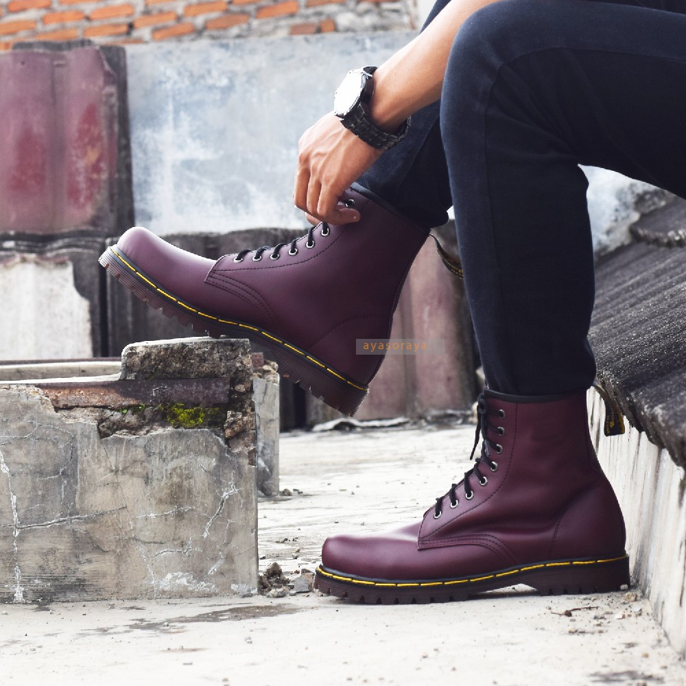 SEPATU Boots Classic Pria Wanita Unisex Model Docmart Warna Maroon Original Bandung KULIT