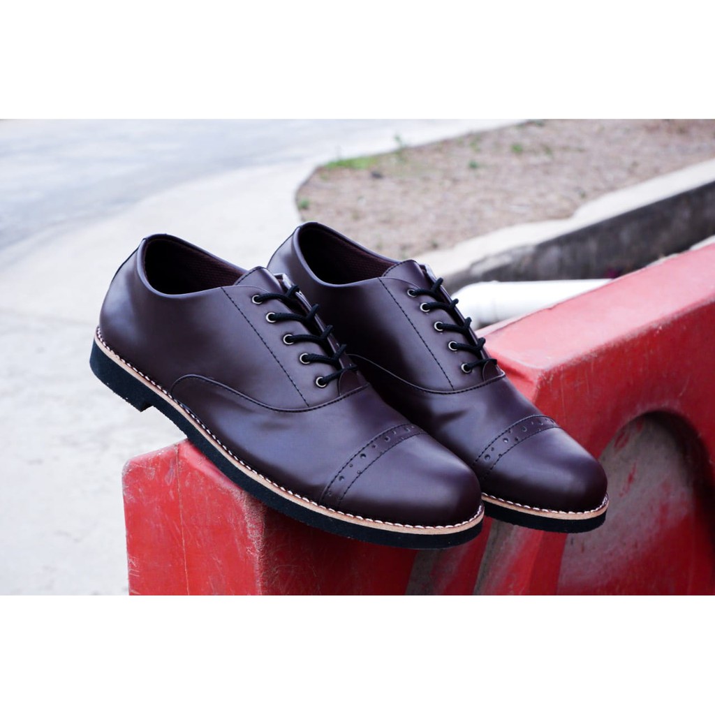 sepatu formal volkerfootwear / sepatu kantor / sepatu kasual / pedro brown