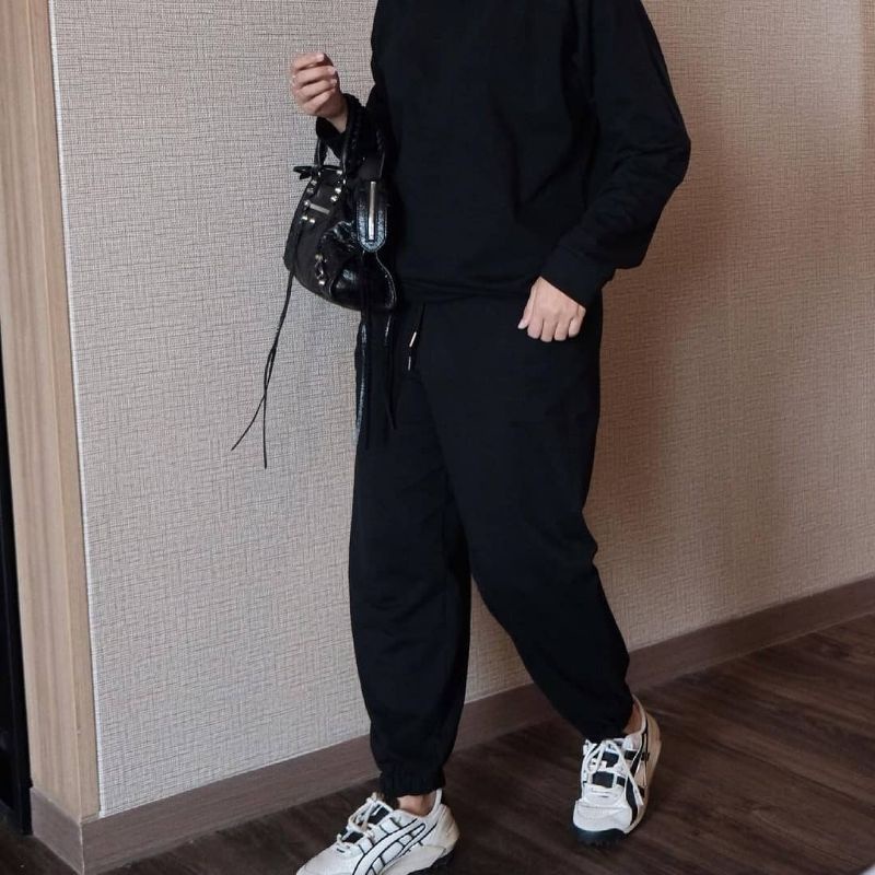 Training Set by Hijab Nueta