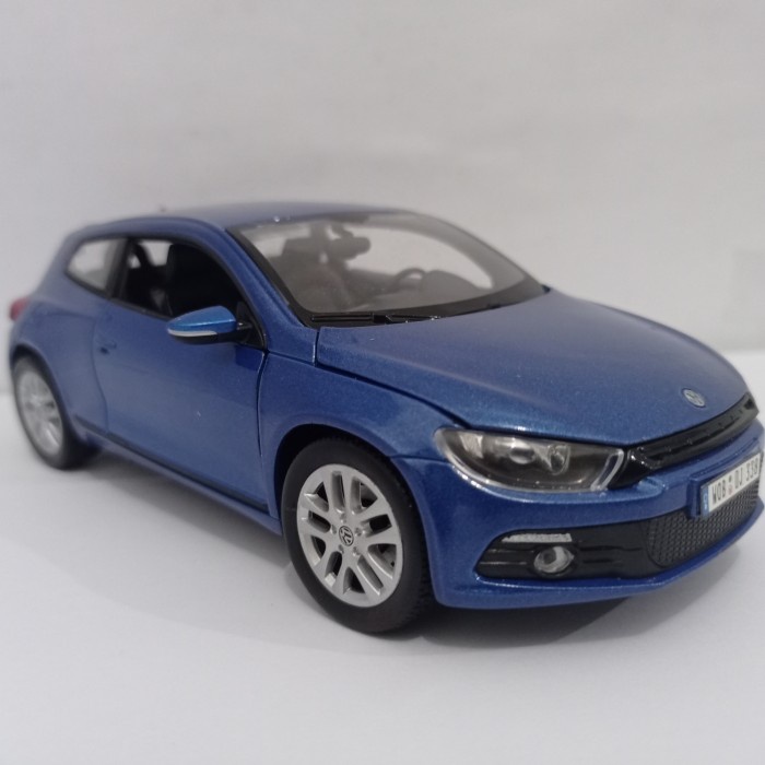 Diecast VW scirocco Welly 1:24 mainan anak miniatur mobil sport murah