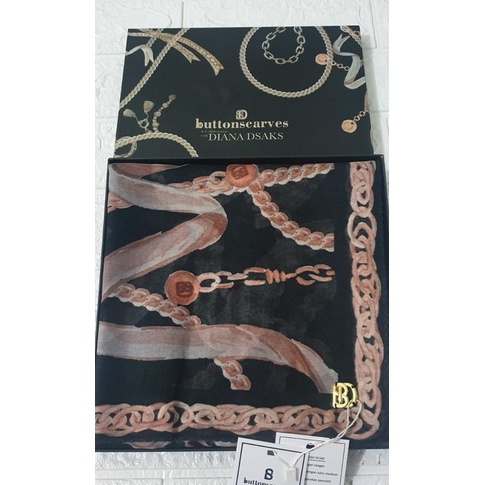 New Buttonscarves Chain Series Black