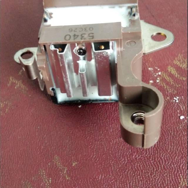 Ic regulator altenator /ic dinamo ampere avanza-0 xenia 1300cc ori