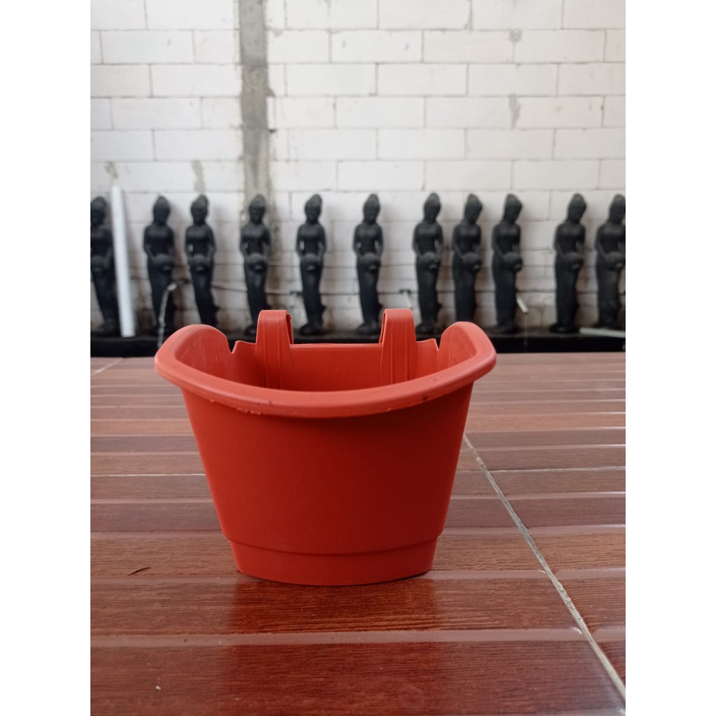 4 BH pot gantung coklat kecil