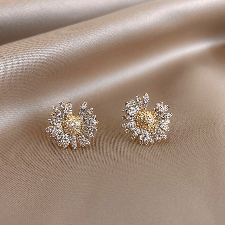 Korea diamond bunga stud anting-anting wanita baru fashion anting-anting Tinggi rasa anggun online i