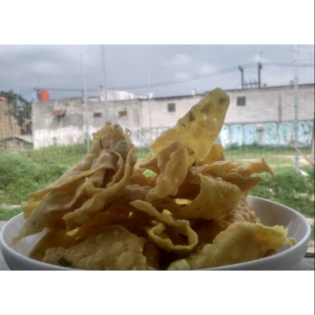 

Keripik Bawang / Pangsit
