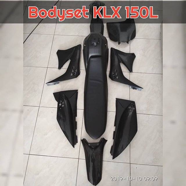 Body set klx150L