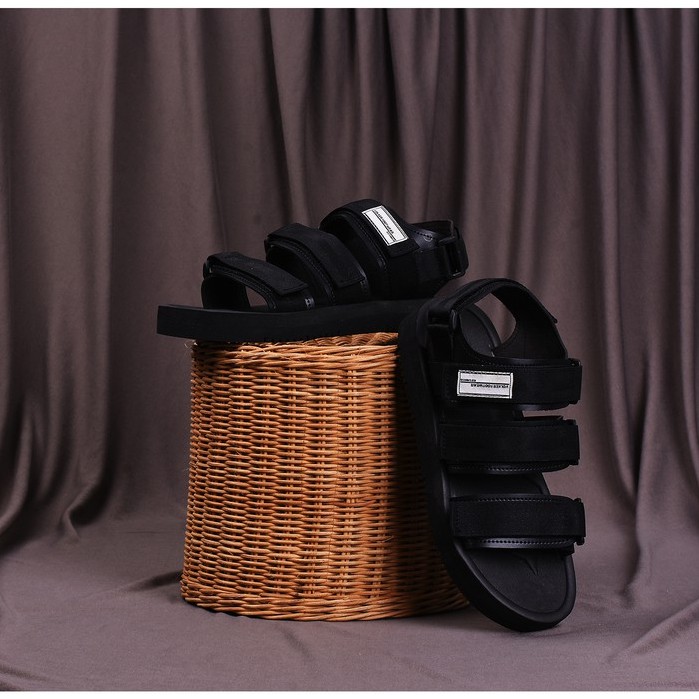 Sandal Gunung Pria Wanita Casual / sendal gunung wanita Full Black VOLKERFOOTWEAR HIJack 36-41