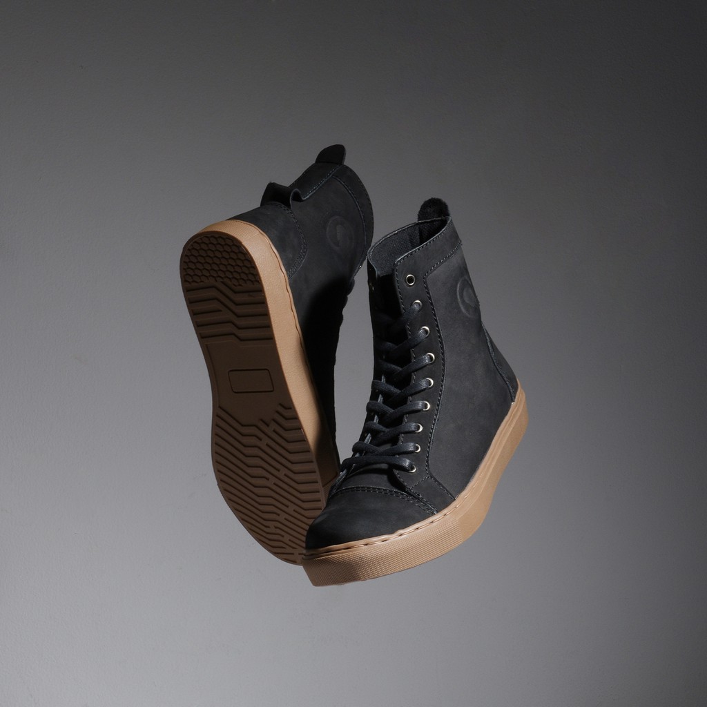 [KLAIM VOUCHERNYA] KHAFRA BLACK SEPATU BOOTS KULIT GREATA