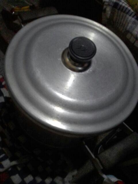 Tutup  Panci Dengan Pegangan